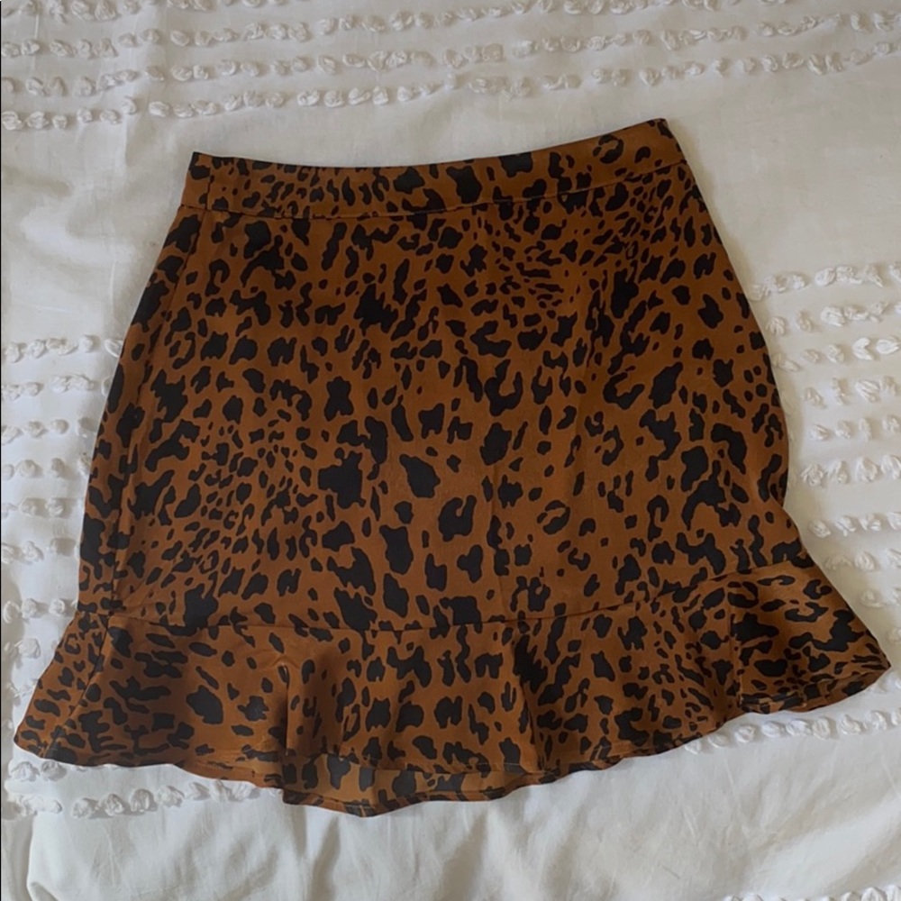 High rise cheetah skirt